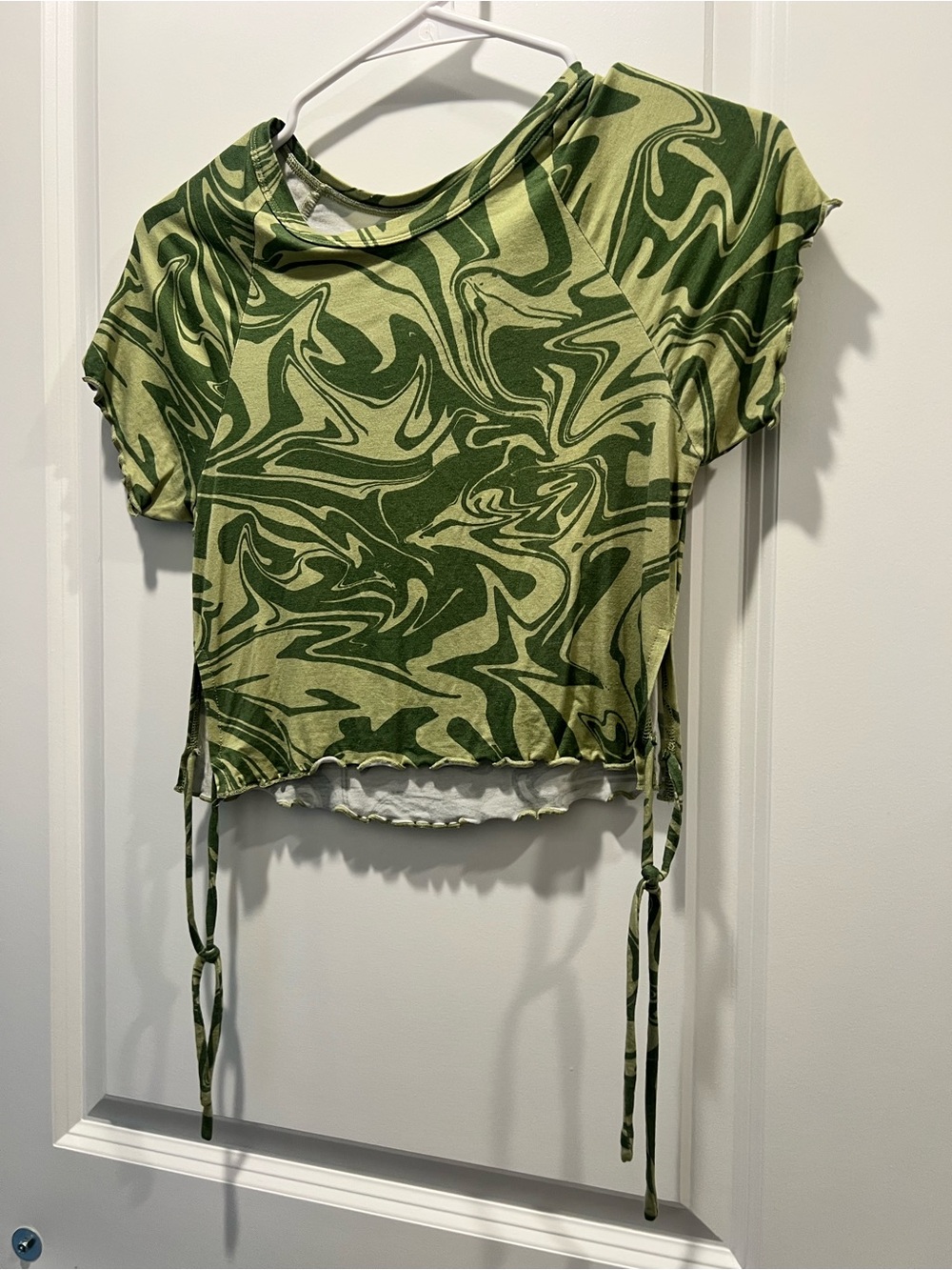 PacSun Green Swirl Ruched Tie-Detail Crop Top